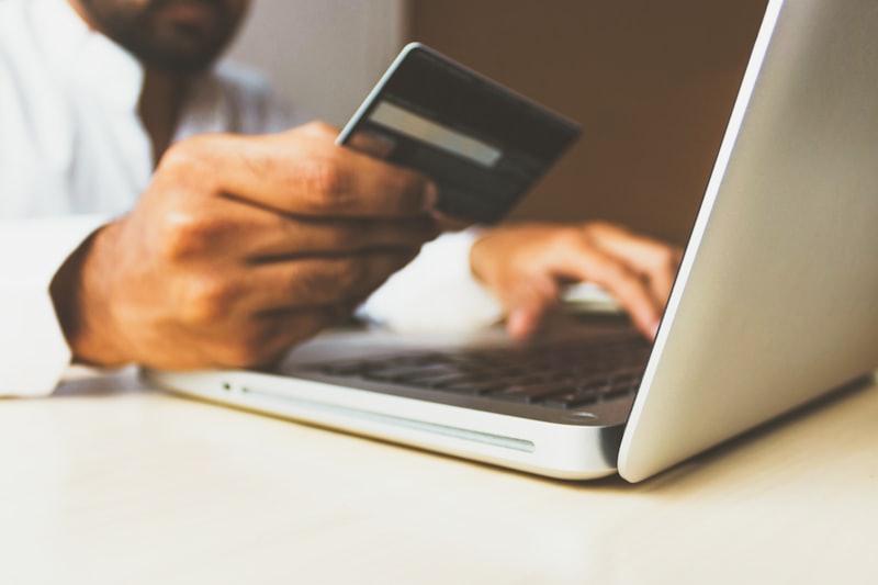 Shopify and Magento mobile app — connect existing store